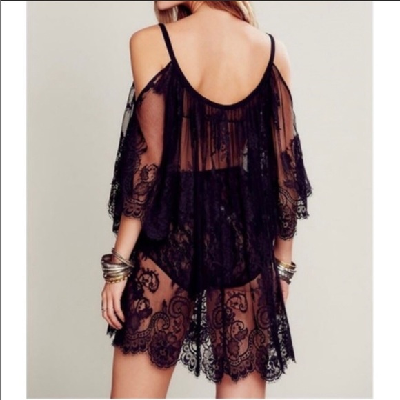 Cover-up - Picture 2 of 4